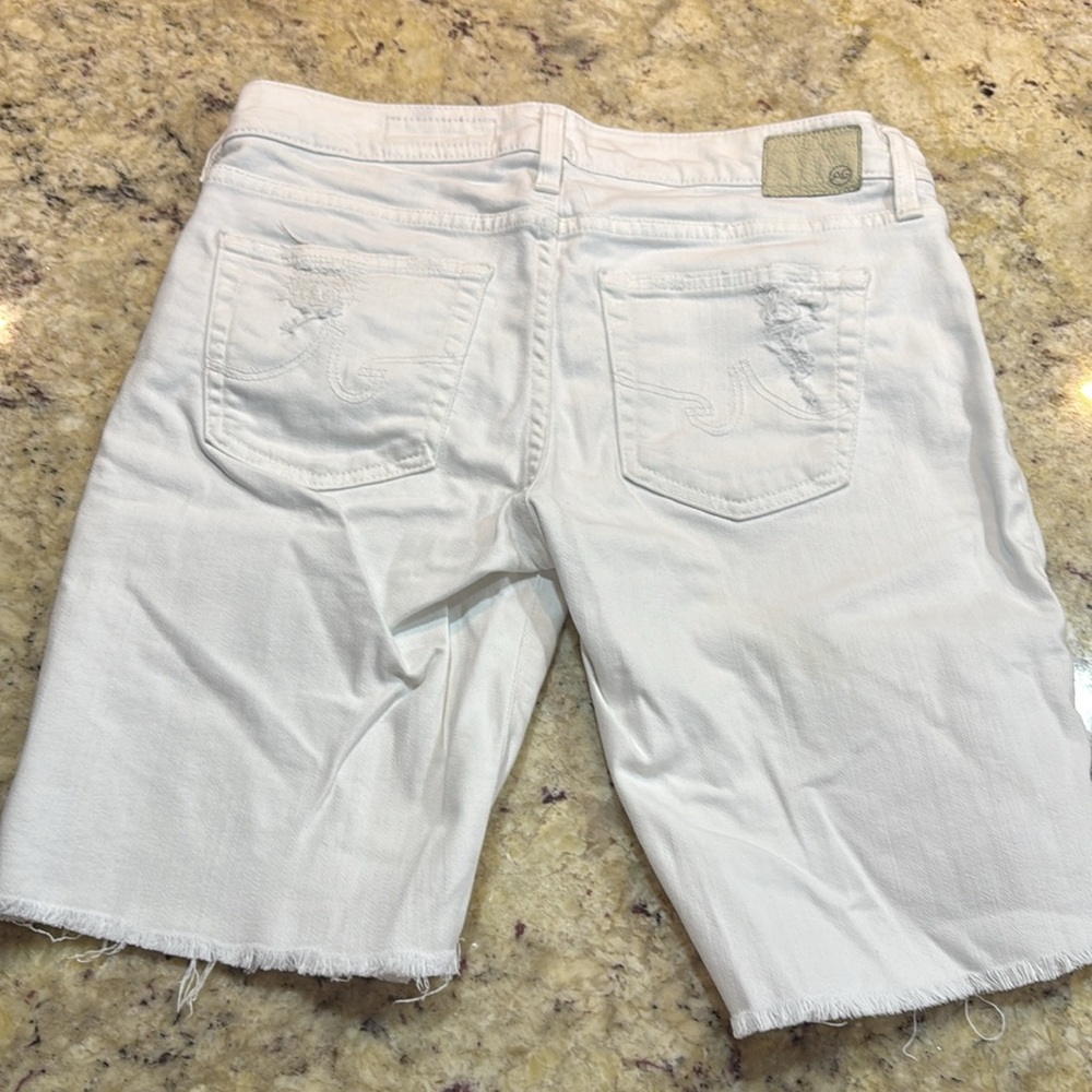 AG Women’s The Nikki Relaxed skinny distressed Jean short white Size 28 - Picture 4 of 16